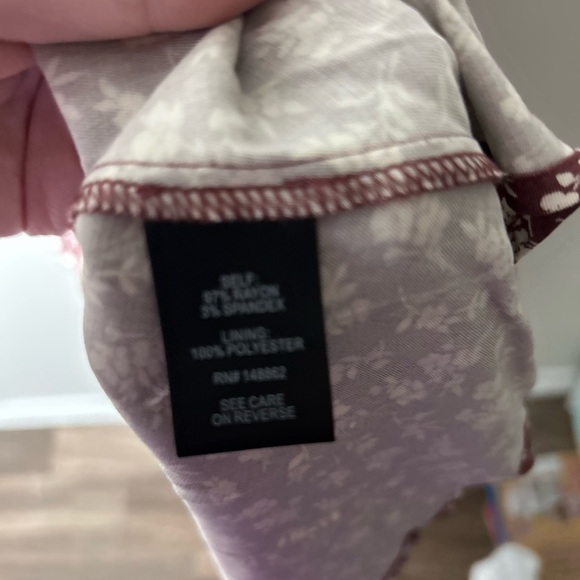 Whimsical Grandmillenial Floral Print V-Neck Dress Torrid size 1 NWT - Picture 5 of 6